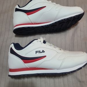 Women 7.5 FILA